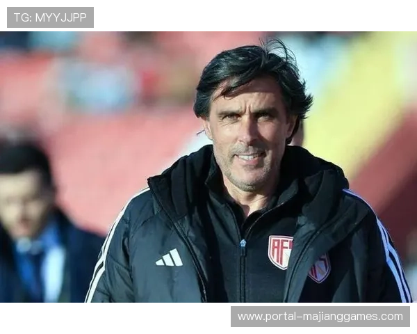 河南队主帅拉莫斯：球队具中超前三实力，续约谈判顺利